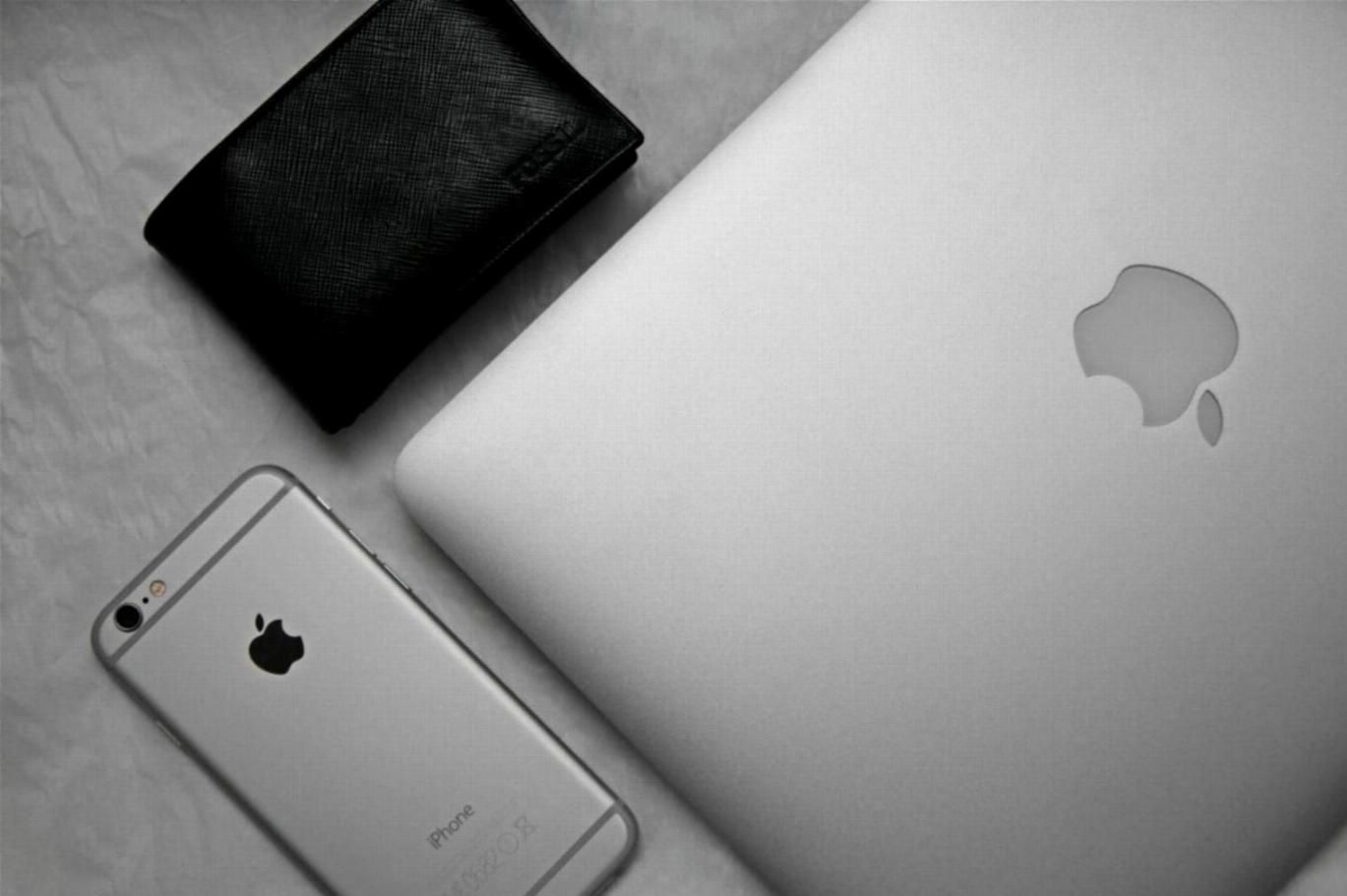 /product/apple/apple-header.webp